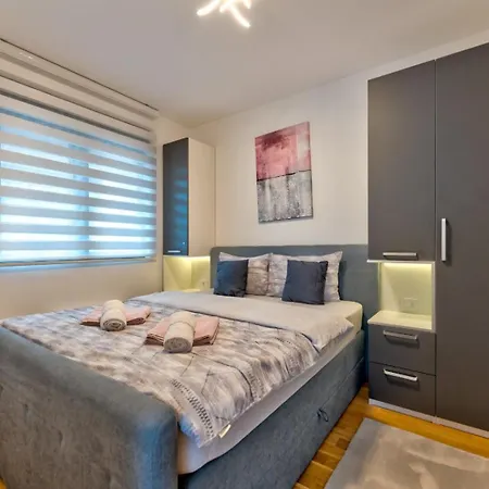 Apartment Vm *