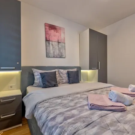 Apartment Vm *