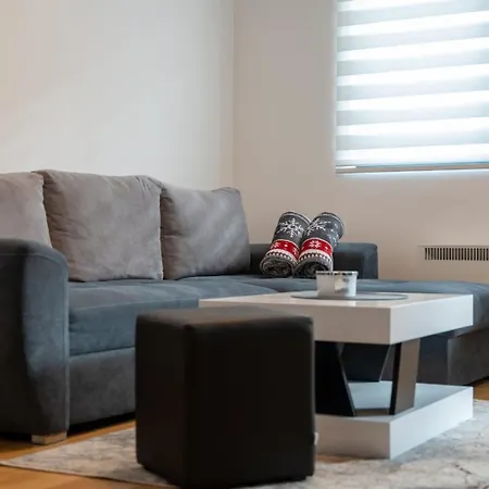 Vm Apartment *